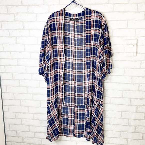 We love Bella plaid open cardigan size small - Picture 1 of 10